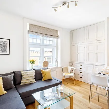Apartment Bank Chambers Apts - Harrogate Stays *
