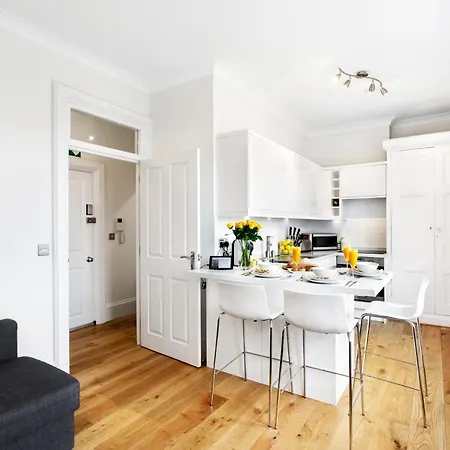 Apartment Bank Chambers Apts - Harrogate Stays